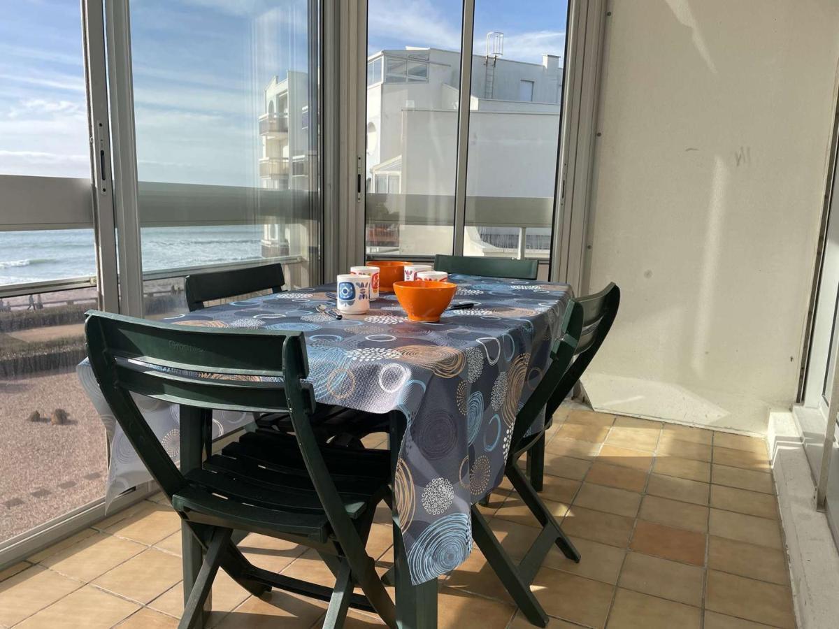 Appartement 2 Pieces Avec Balcon Et Parking A Saint-Gilles-Croix-De-Vie - Fr-1-224-39 Exterior foto