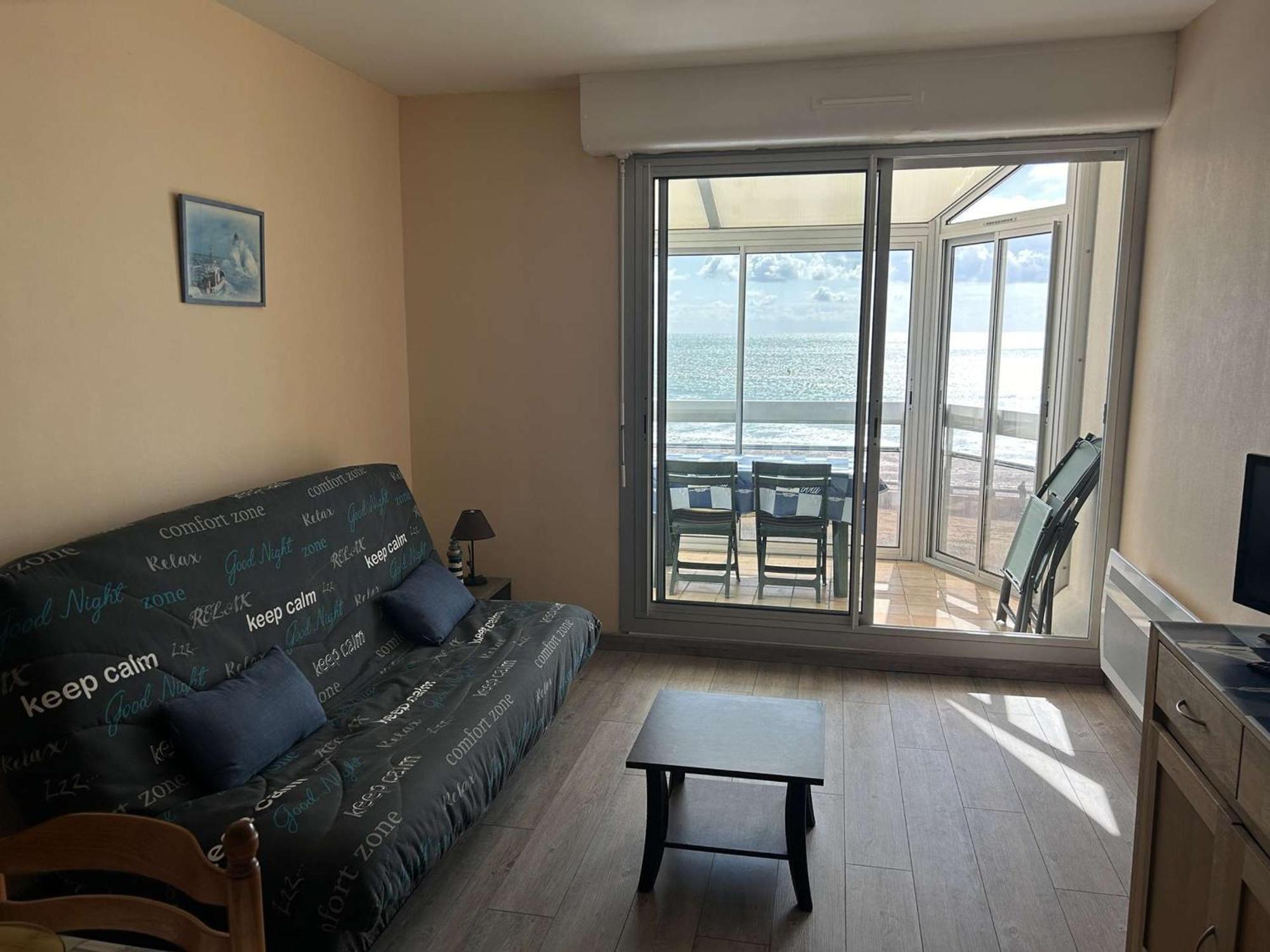 Appartement 2 Pieces Avec Balcon Et Parking A Saint-Gilles-Croix-De-Vie - Fr-1-224-39 Exterior foto